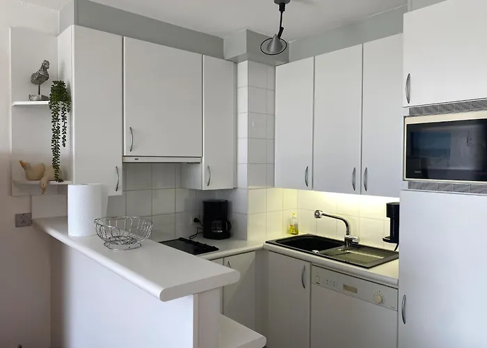 In Near The 아파트 *