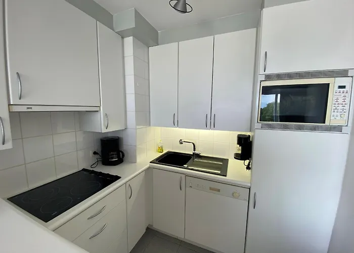 아파트 In Near The